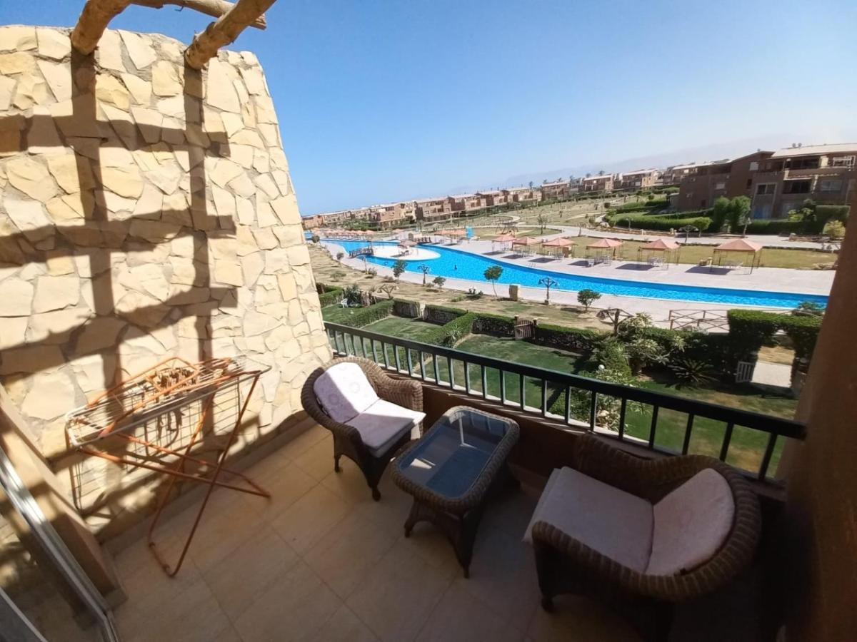 Chalet Marina Wadi Degla Families Only Pool View 2Nd Floor 6 Adults Ain Soukhna Exteriér fotografie