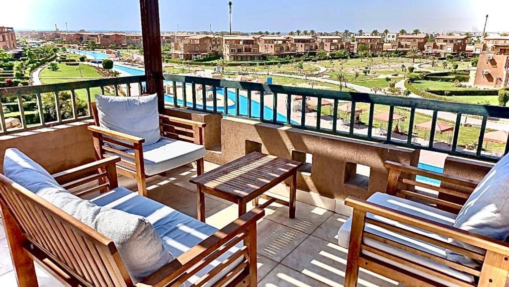 Chalet Marina Wadi Degla Families Only Pool View 2Nd Floor 6 Adults Ain Soukhna Exteriér fotografie