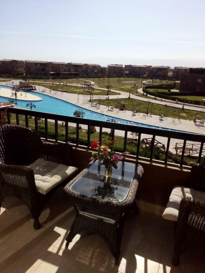 Chalet Marina Wadi Degla Families Only Pool View 2Nd Floor 6 Adults Ain Soukhna Exteriér fotografie